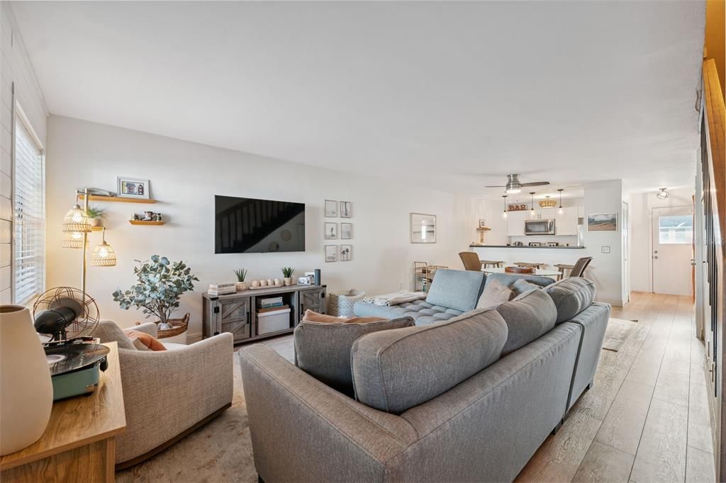 В аренду: $2,500 (2 спален, 2 ванн, 1190 Квадратных фут)