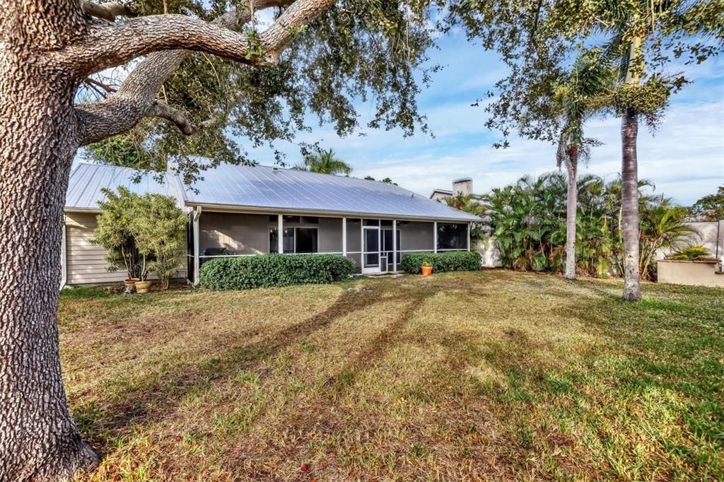 Active With Contract: $489,000 (3 beds, 2 baths, 1775 Square Feet)