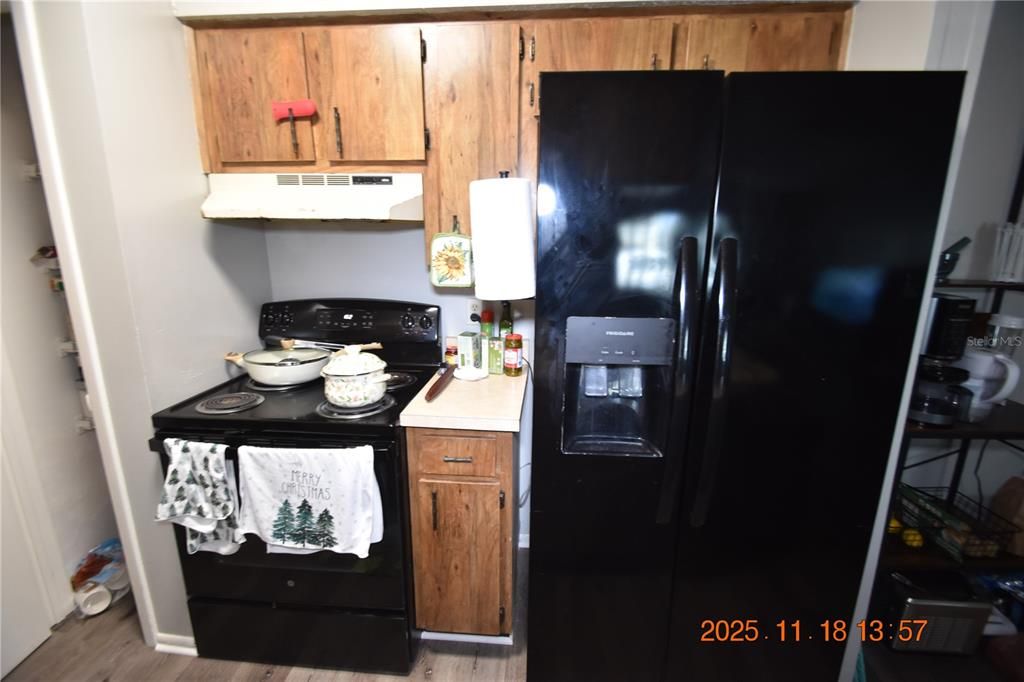 Activo con contrato: $129,900 (2 camas, 2 baños, 918 Pies cuadrados)