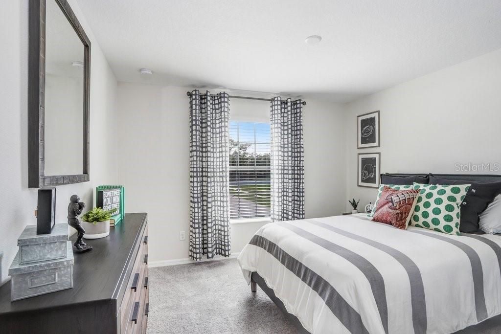 En Venta: $362,650 (4 camas, 3 baños, 2121 Pies cuadrados)