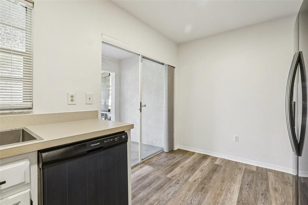 En Venta: $254,000 (2 camas, 2 baños, 1496 Pies cuadrados)