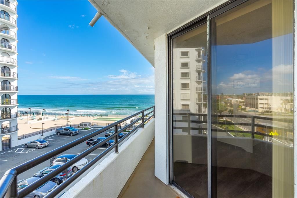 На продажу: $324,900 (2 спален, 2 ванн, 1088 Квадратных фут)