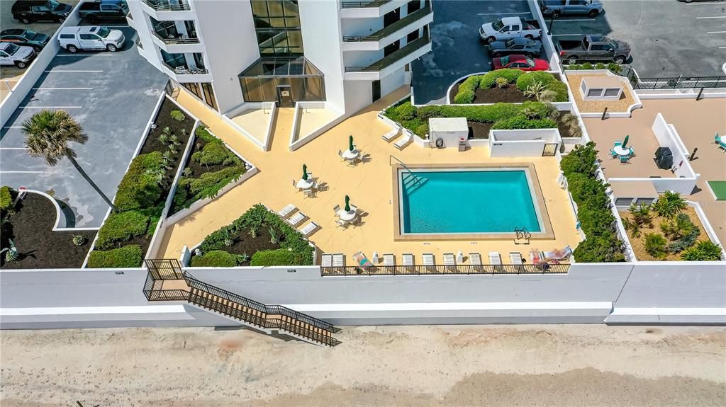 На продажу: $324,900 (2 спален, 2 ванн, 1088 Квадратных фут)