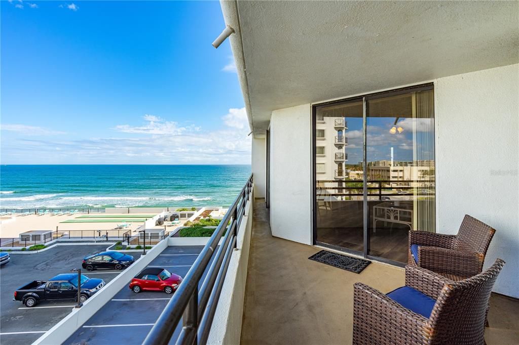 На продажу: $324,900 (2 спален, 2 ванн, 1088 Квадратных фут)