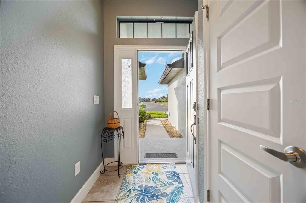 En Venta: $450,000 (4 camas, 2 baños, 1617 Pies cuadrados)