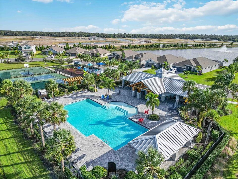 En Venta: $450,000 (4 camas, 2 baños, 1617 Pies cuadrados)