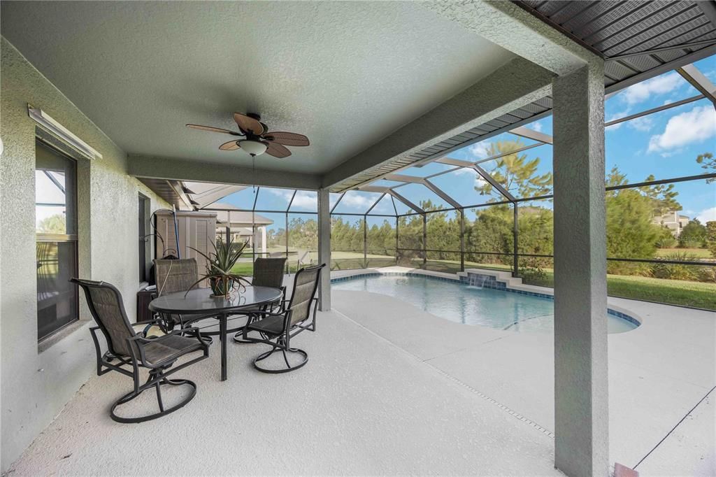 En Venta: $450,000 (4 camas, 2 baños, 1617 Pies cuadrados)