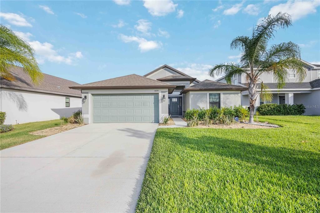 En Venta: $450,000 (4 camas, 2 baños, 1617 Pies cuadrados)