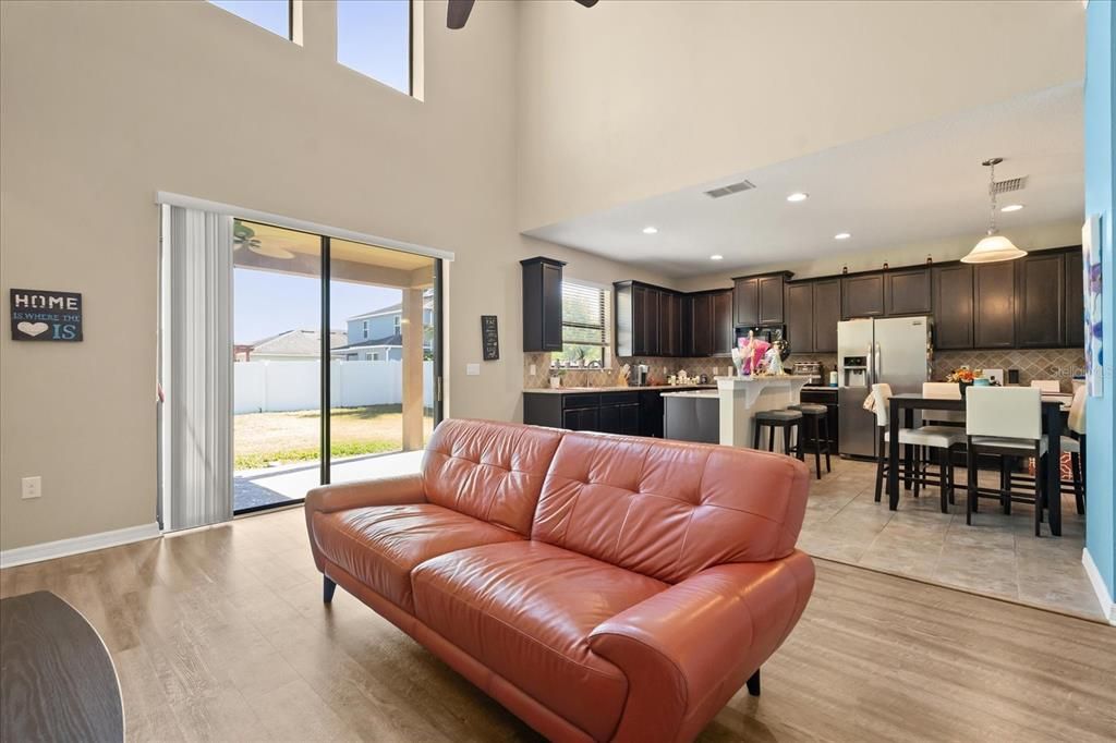 For Sale: $420,000 (4 beds, 3 baths, 2611 Square Feet)