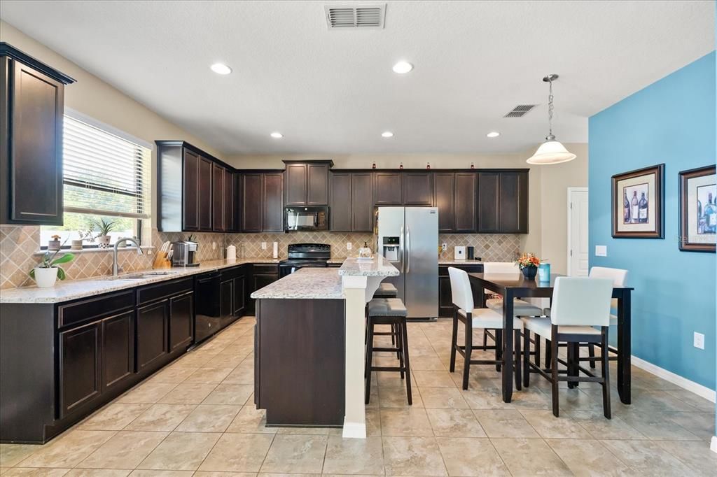 For Sale: $420,000 (4 beds, 3 baths, 2611 Square Feet)