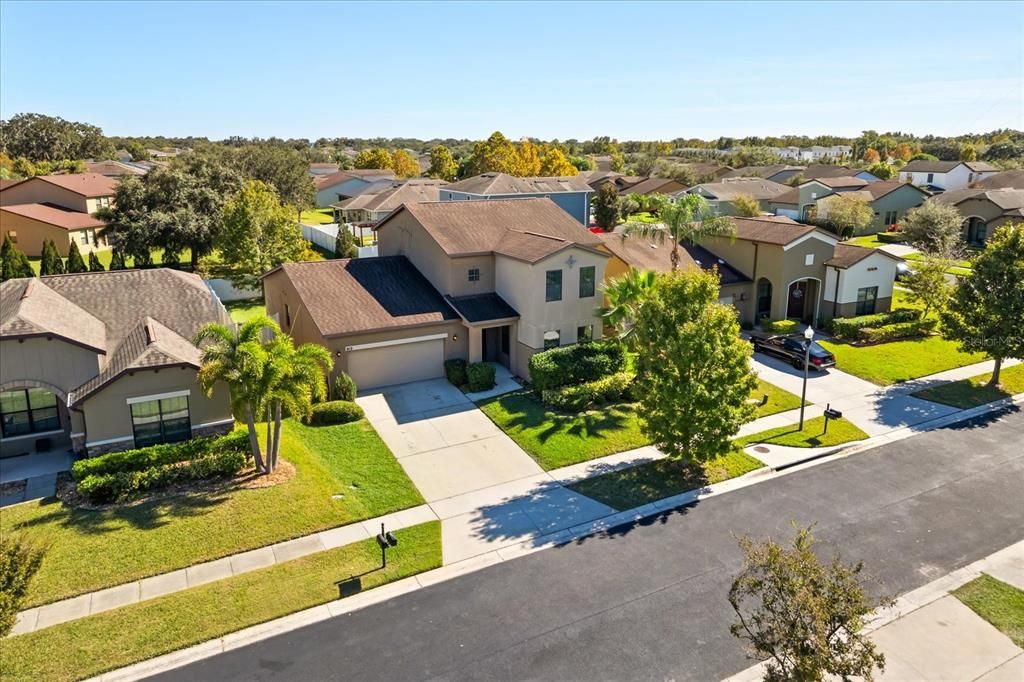 For Sale: $420,000 (4 beds, 3 baths, 2611 Square Feet)