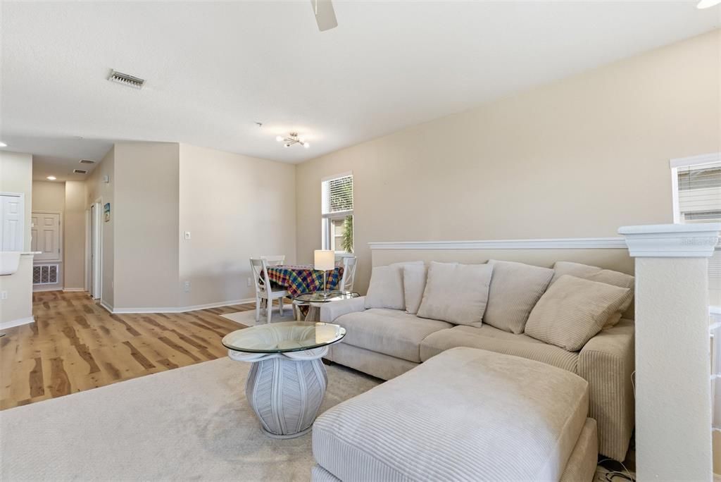 待售: $269,000 (3 贝兹, 2 浴室, 1417 平方英尺)