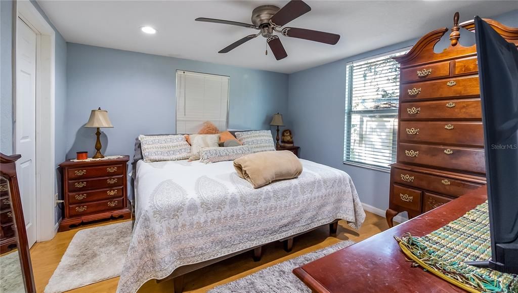 En Venta: $249,000 (2 camas, 2 baños, 1170 Pies cuadrados)