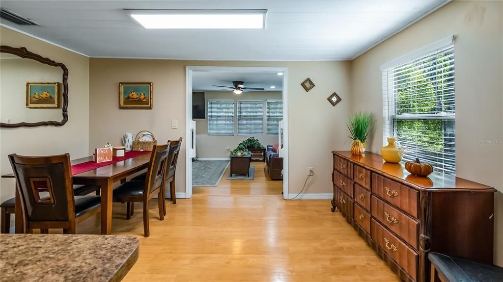 En Venta: $249,000 (2 camas, 2 baños, 1170 Pies cuadrados)