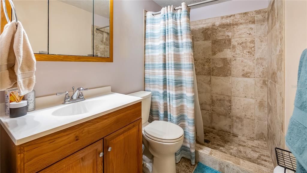 En Venta: $249,000 (2 camas, 2 baños, 1170 Pies cuadrados)