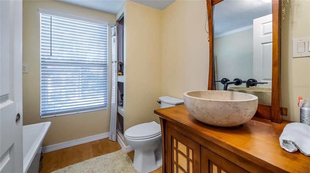 En Venta: $249,000 (2 camas, 2 baños, 1170 Pies cuadrados)