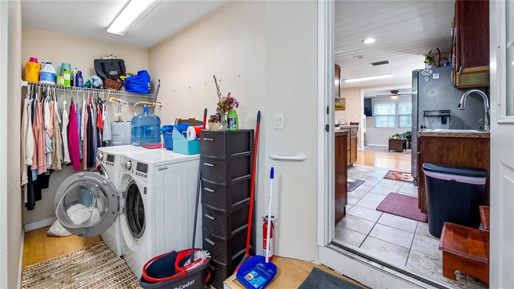 En Venta: $249,000 (2 camas, 2 baños, 1170 Pies cuadrados)