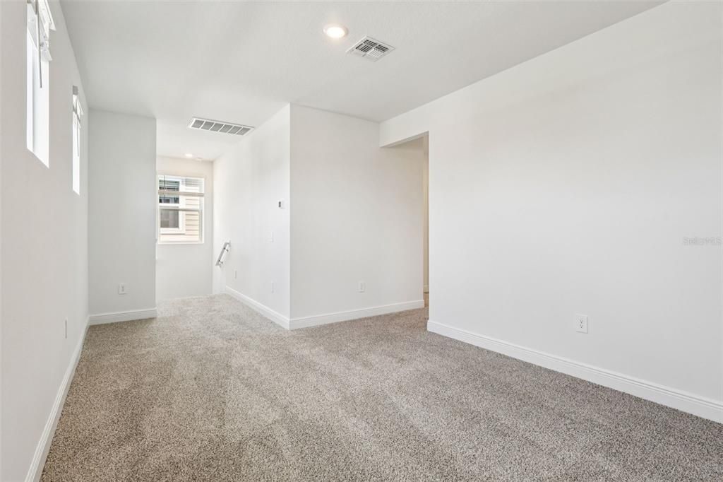 For Sale: $417,815 (4 beds, 2 baths, 2054 Square Feet)