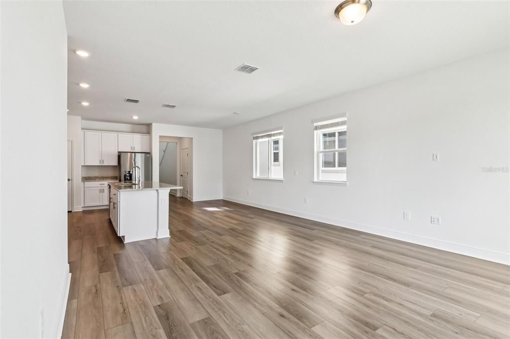 For Sale: $417,815 (4 beds, 2 baths, 2054 Square Feet)