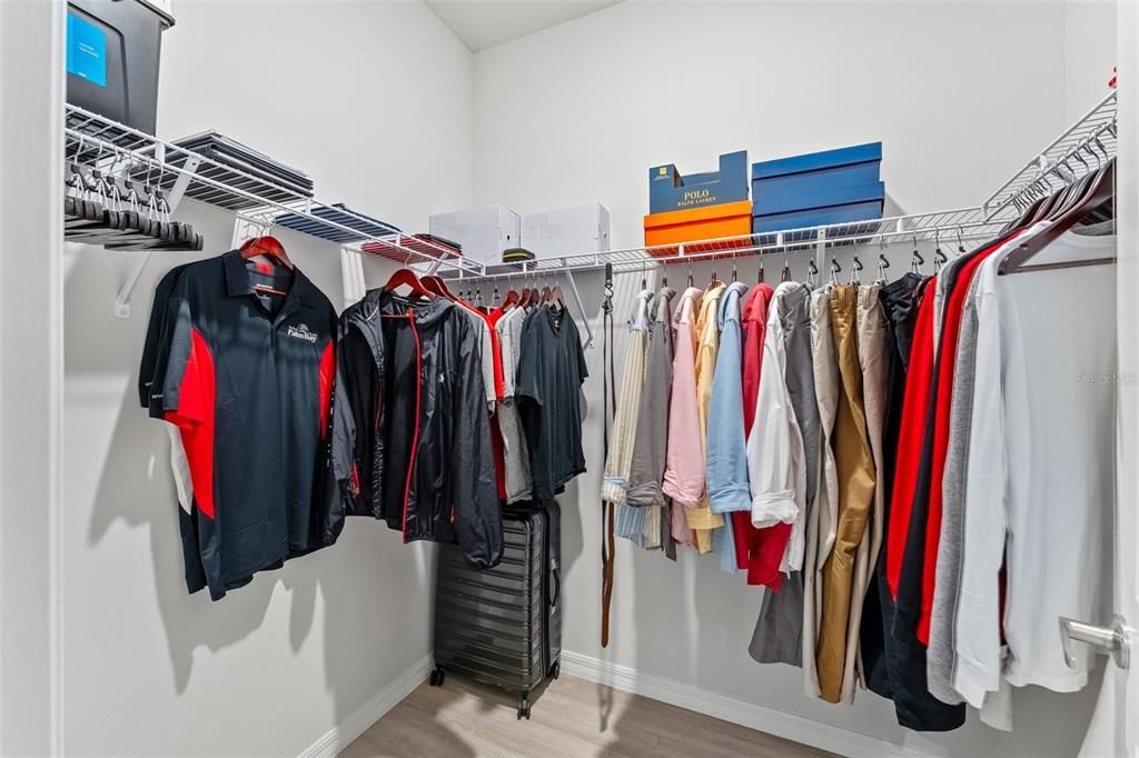 Active With Contract: $309,999 (3 beds, 2 baths, 1541 Square Feet)