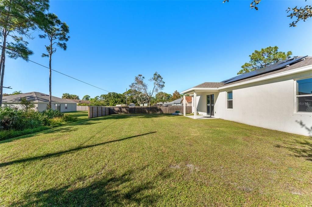 Active With Contract: $309,999 (3 beds, 2 baths, 1541 Square Feet)