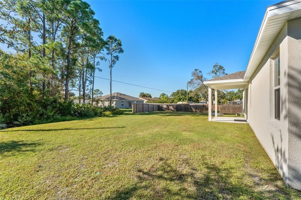 Active With Contract: $309,999 (3 beds, 2 baths, 1541 Square Feet)