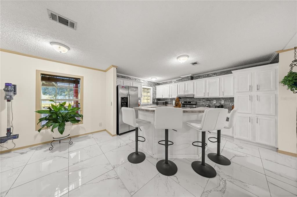 For Sale: $269,500 (3 beds, 2 baths, 1680 Square Feet)