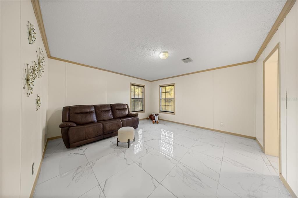 For Sale: $269,500 (3 beds, 2 baths, 1680 Square Feet)