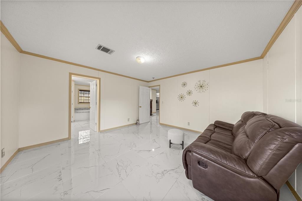 For Sale: $269,500 (3 beds, 2 baths, 1680 Square Feet)