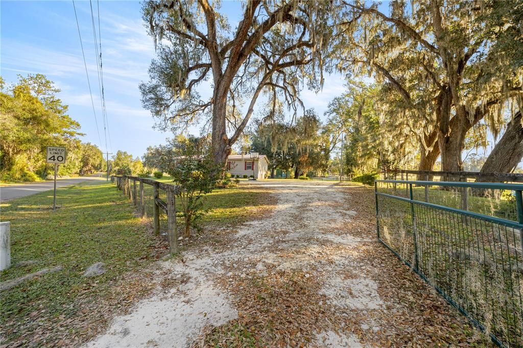 For Sale: $269,500 (3 beds, 2 baths, 1680 Square Feet)