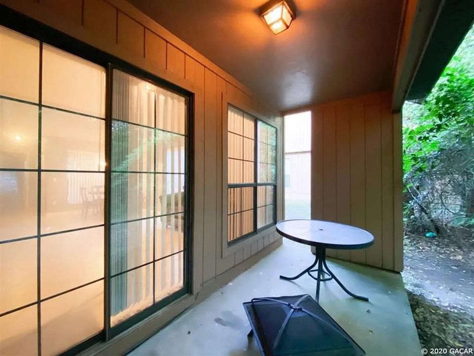 В аренду: $1,550 (2 спален, 2 ванн, 1106 Квадратных фут)