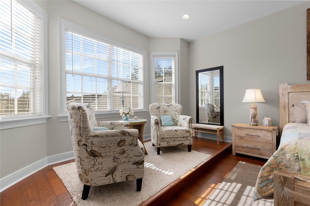 For Sale: $2,399,000 (6 beds, 5 baths, 5266 Square Feet)