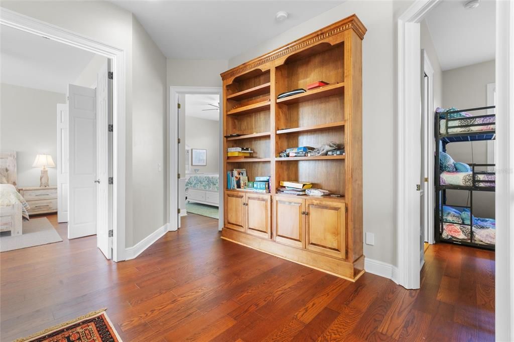 For Sale: $2,399,000 (6 beds, 5 baths, 5266 Square Feet)