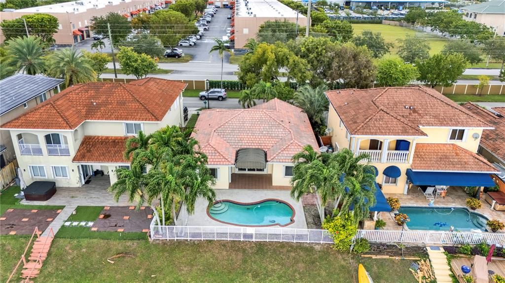 合同活跃: $729,000 (3 贝兹, 2 浴室, 1431 平方英尺)