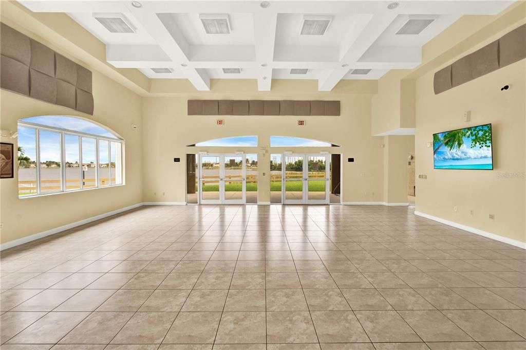 合同活跃: $729,000 (3 贝兹, 2 浴室, 1431 平方英尺)