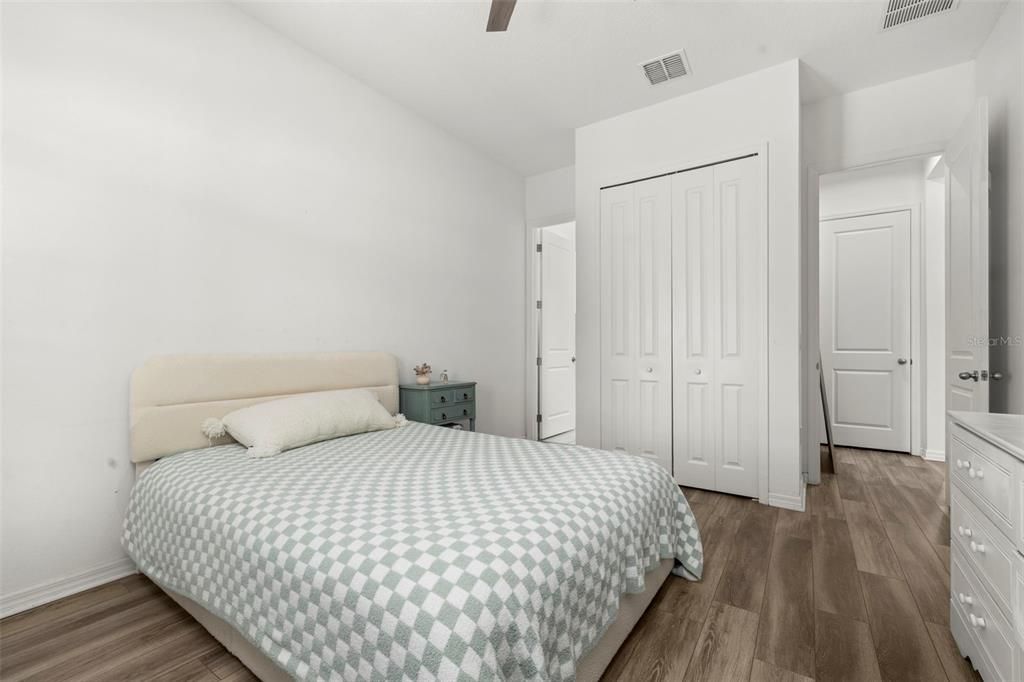 En Venta: $759,000 (5 camas, 3 baños, 2935 Pies cuadrados)