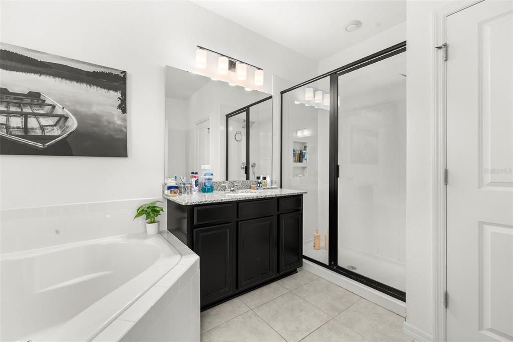 En Venta: $759,000 (5 camas, 3 baños, 2935 Pies cuadrados)