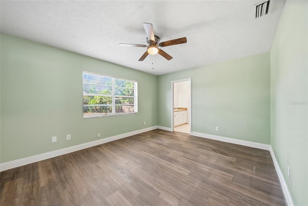 Active With Contract: $425,000 (4 beds, 3 baths, 2196 Square Feet)