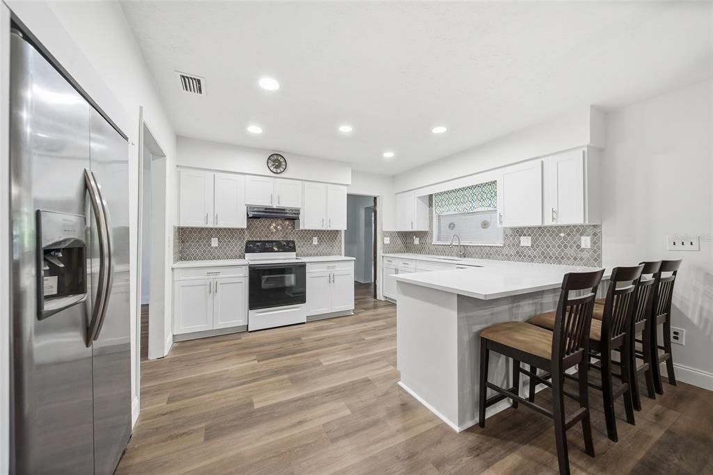 Active With Contract: $425,000 (4 beds, 3 baths, 2196 Square Feet)
