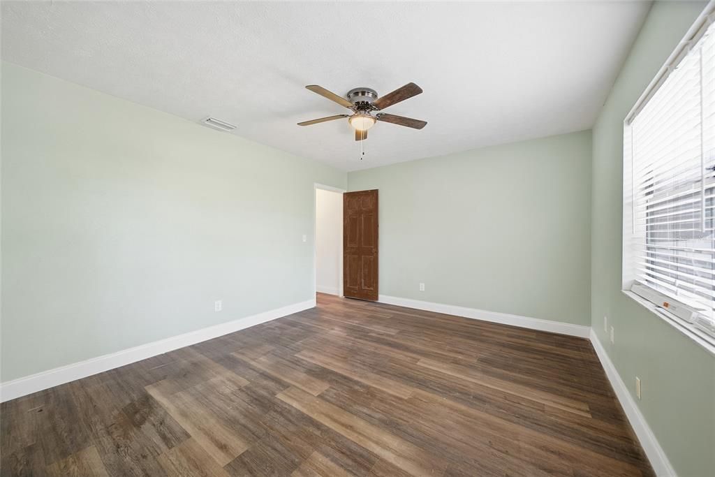 Active With Contract: $425,000 (4 beds, 3 baths, 2196 Square Feet)