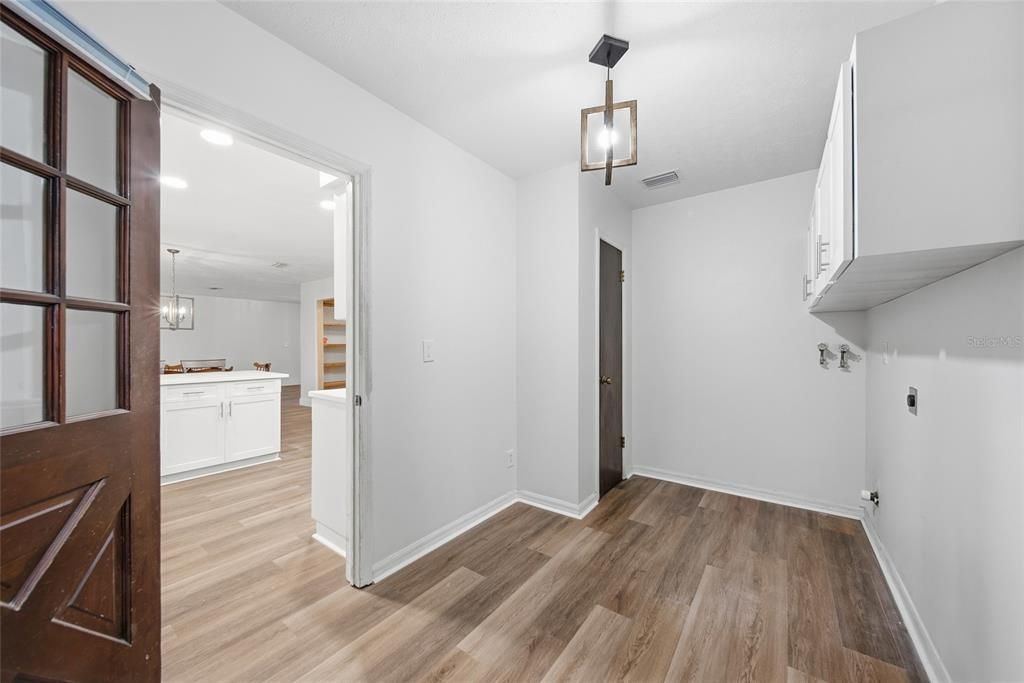 Active With Contract: $425,000 (4 beds, 3 baths, 2196 Square Feet)