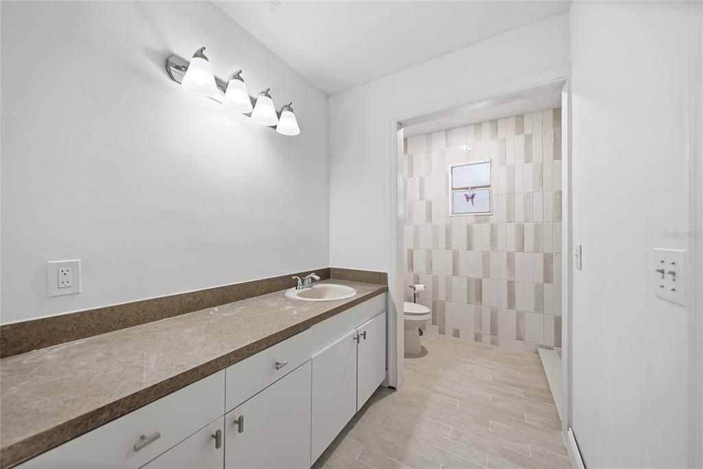 Active With Contract: $425,000 (4 beds, 3 baths, 2196 Square Feet)