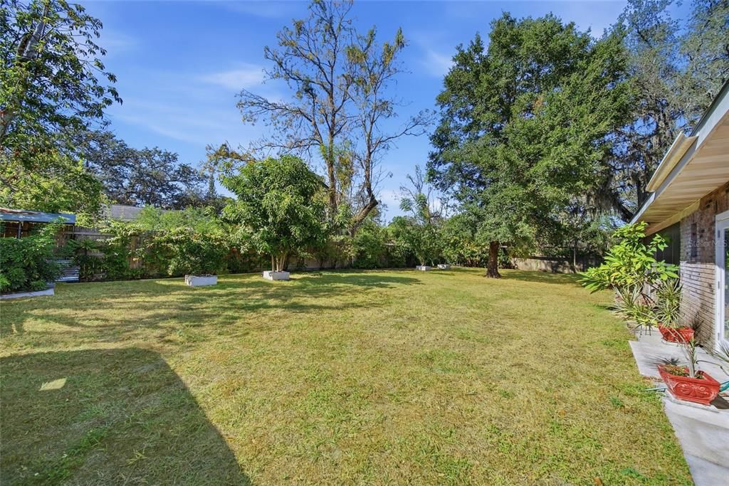 Active With Contract: $425,000 (4 beds, 3 baths, 2196 Square Feet)