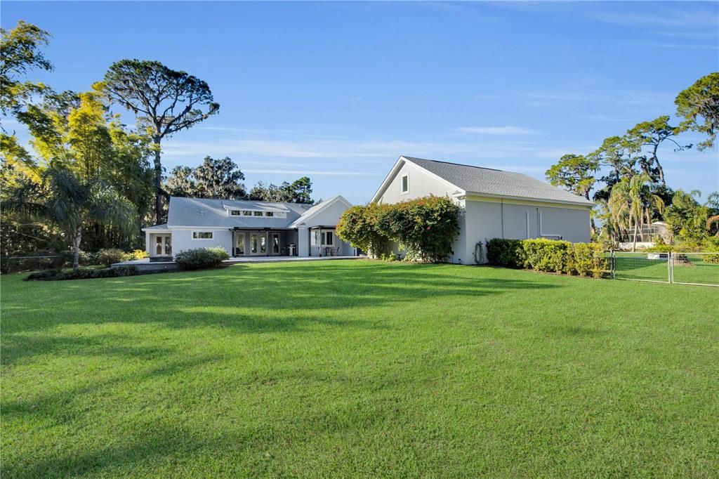 En Venta: $1,500,000 (4 camas, 3 baños, 2749 Pies cuadrados)