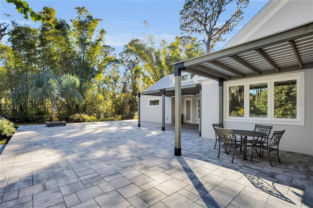 En Venta: $1,500,000 (4 camas, 3 baños, 2749 Pies cuadrados)