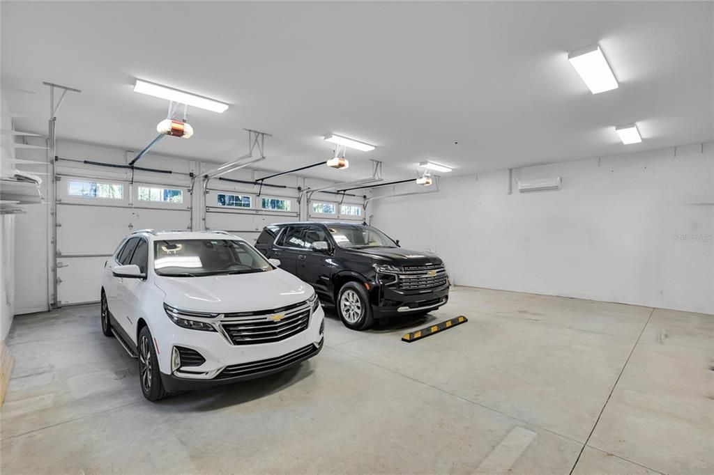 En Venta: $1,500,000 (4 camas, 3 baños, 2749 Pies cuadrados)