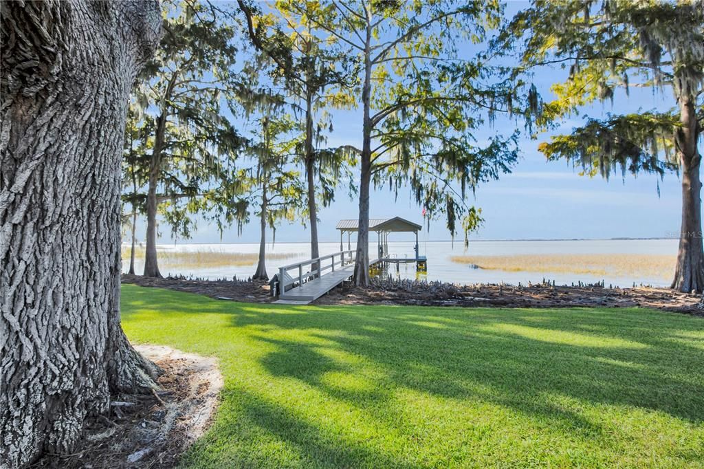 En Venta: $1,500,000 (4 camas, 3 baños, 2749 Pies cuadrados)