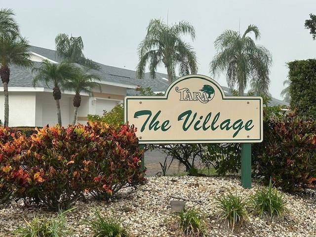 На продажу: $264,900 (2 спален, 2 ванн, 1352 Квадратных фут)