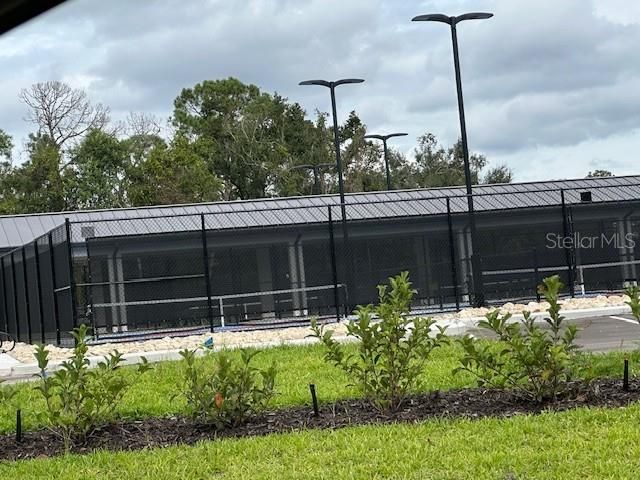 На продажу: $264,900 (2 спален, 2 ванн, 1352 Квадратных фут)