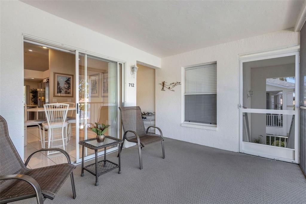 На продажу: $264,900 (2 спален, 2 ванн, 1352 Квадратных фут)